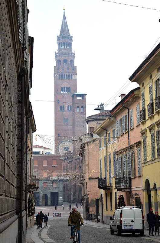 Cremona la città del torrone 1