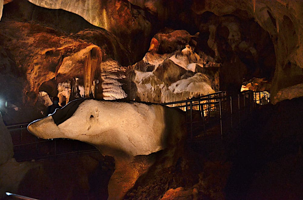 Le Grotte di Frasassi - Sala dell'Orsa