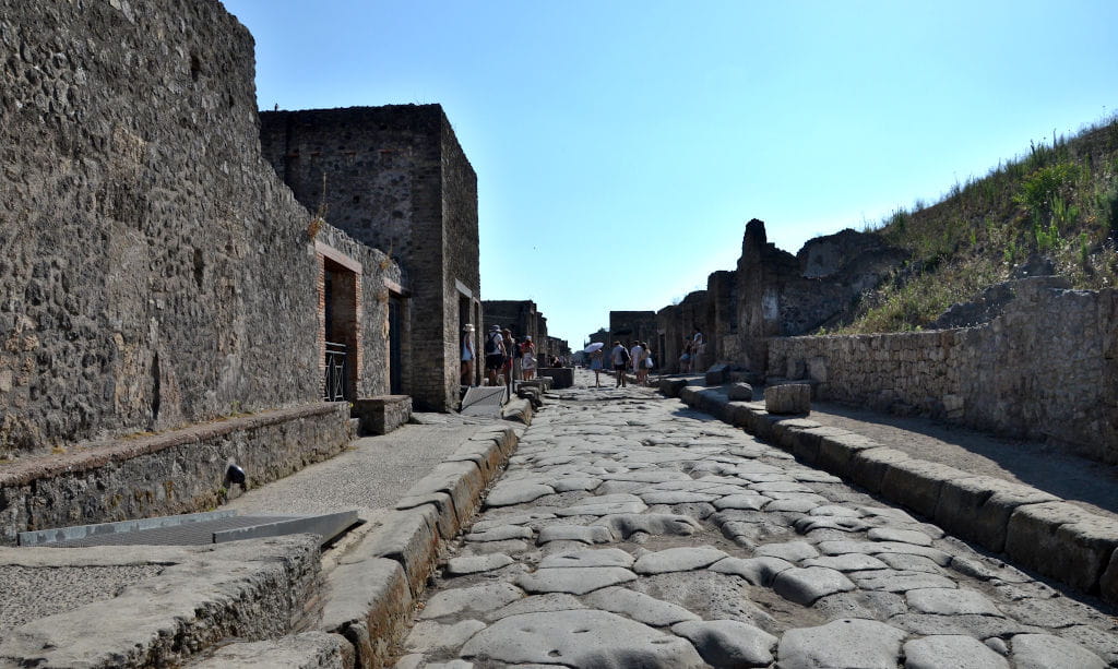La via dell'abbondanza a Pompei (6)